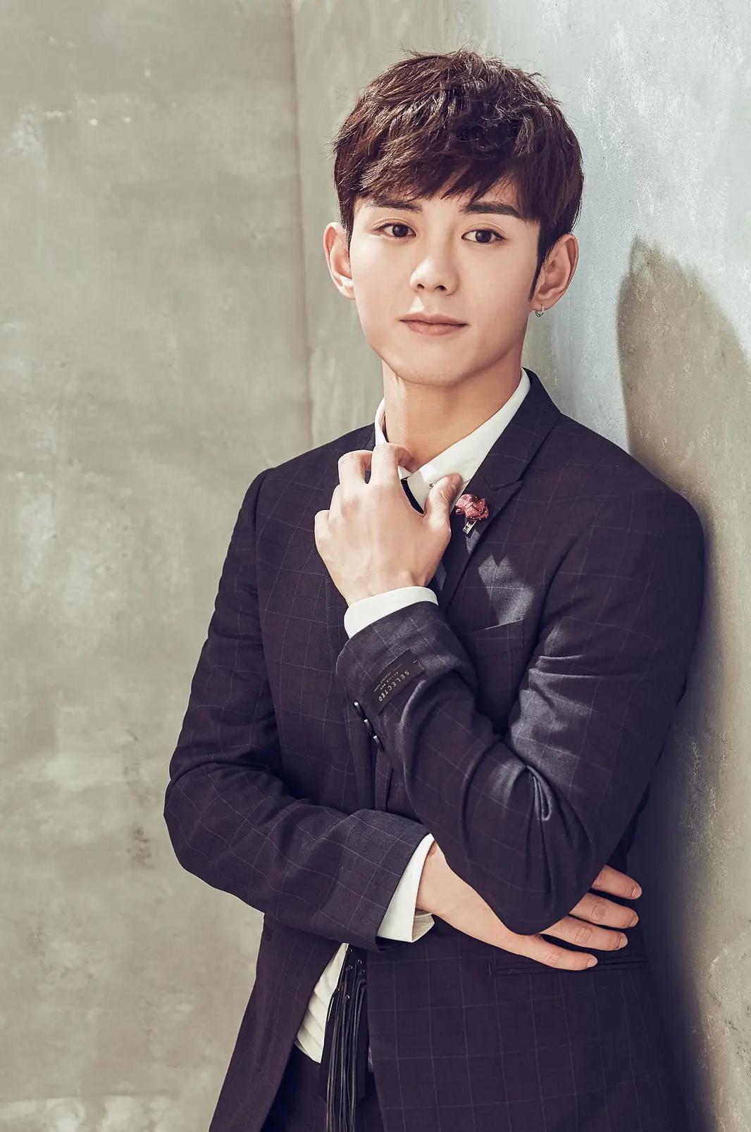 運(yùn)動(dòng)場(chǎng)館燈具 第364頁(yè)