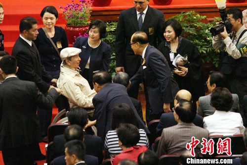 新澳門和香港2024正版資料免費公開,快速解答方案設(shè)計_極致版79.253