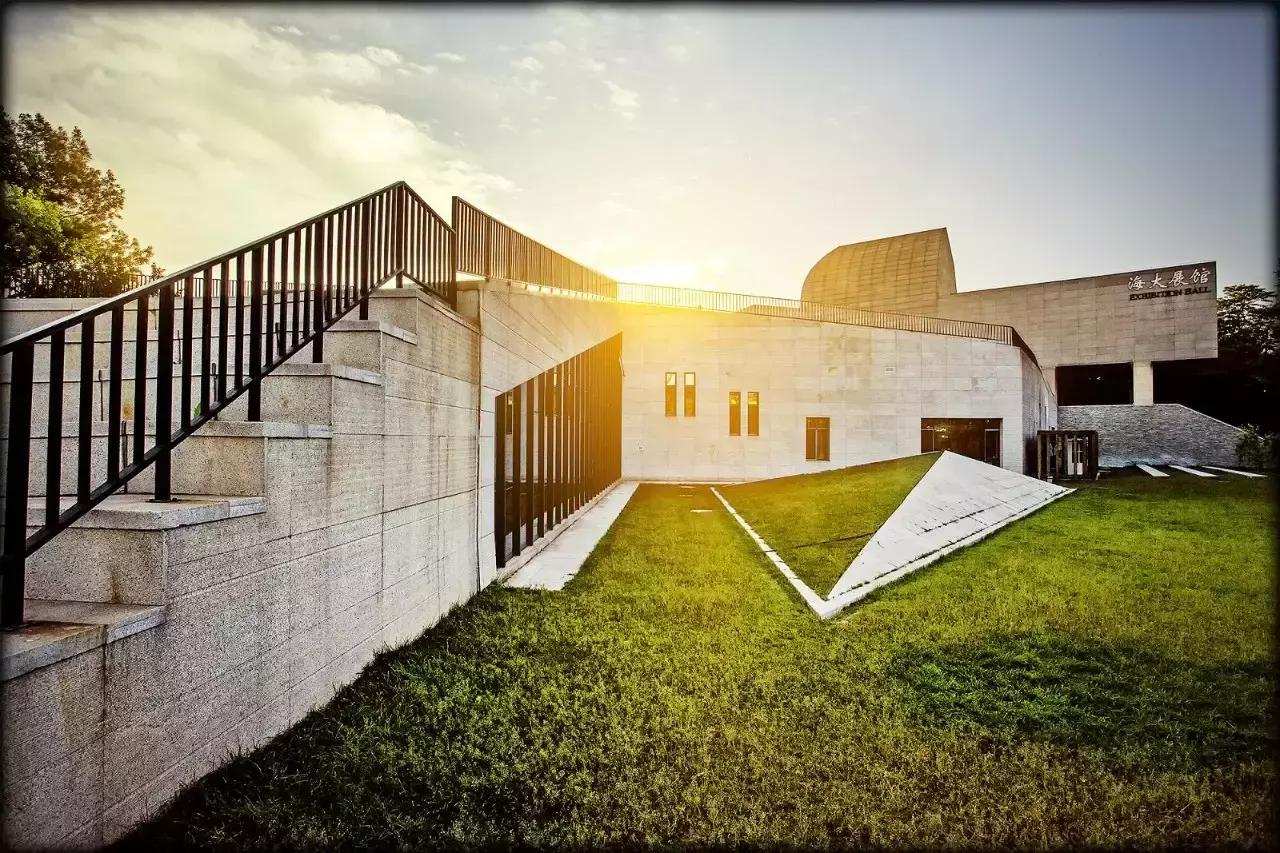 世界最新排名高校，科技巨擘的搖籃，未來教育革新之旅