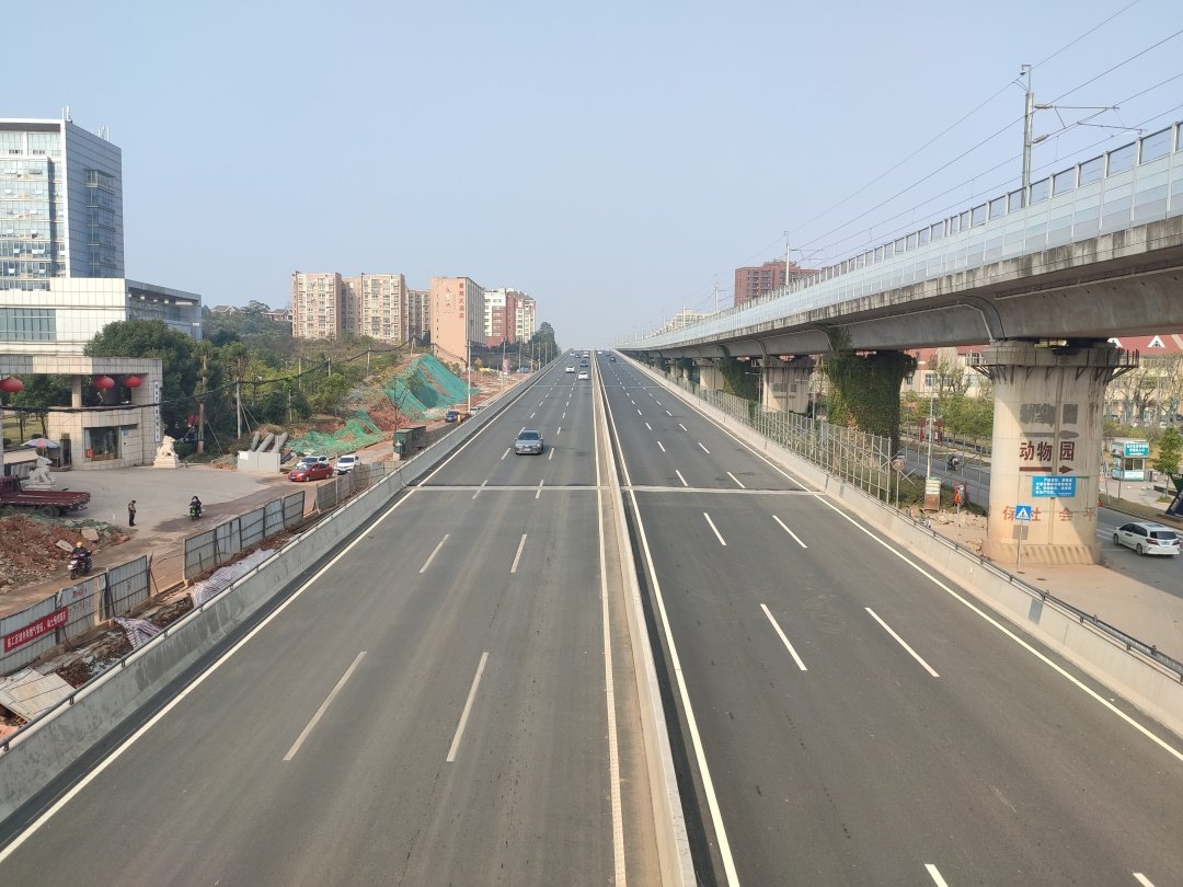 芙蓉路最新時(shí)尚潮流地標(biāo)，綻放的潮流新寵！