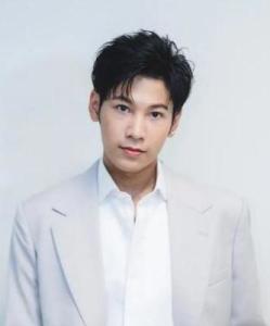 泰國(guó)男演員，銀幕與人生的勵(lì)志之旅