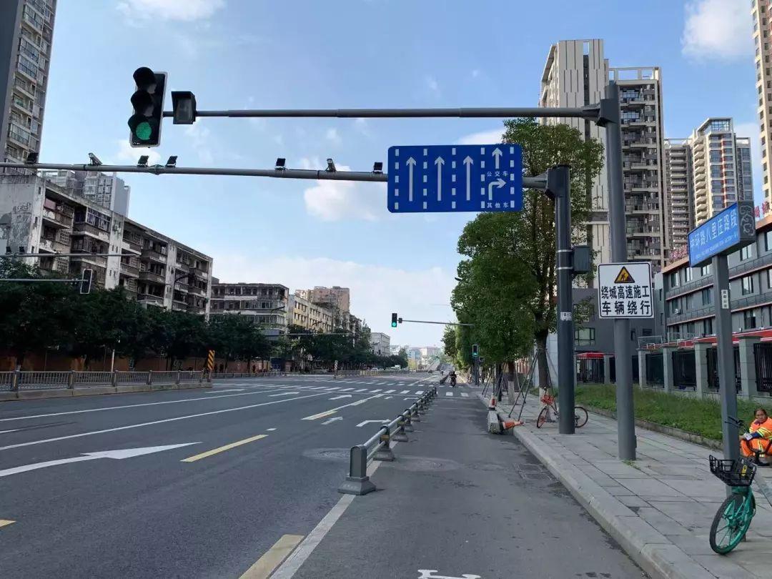 蜀龍路五期最新動態(tài)與小巷獨特風味探索