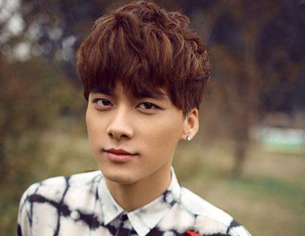 李易峰，熒屏風(fēng)云人生與溫暖友情的電視劇全紀(jì)錄