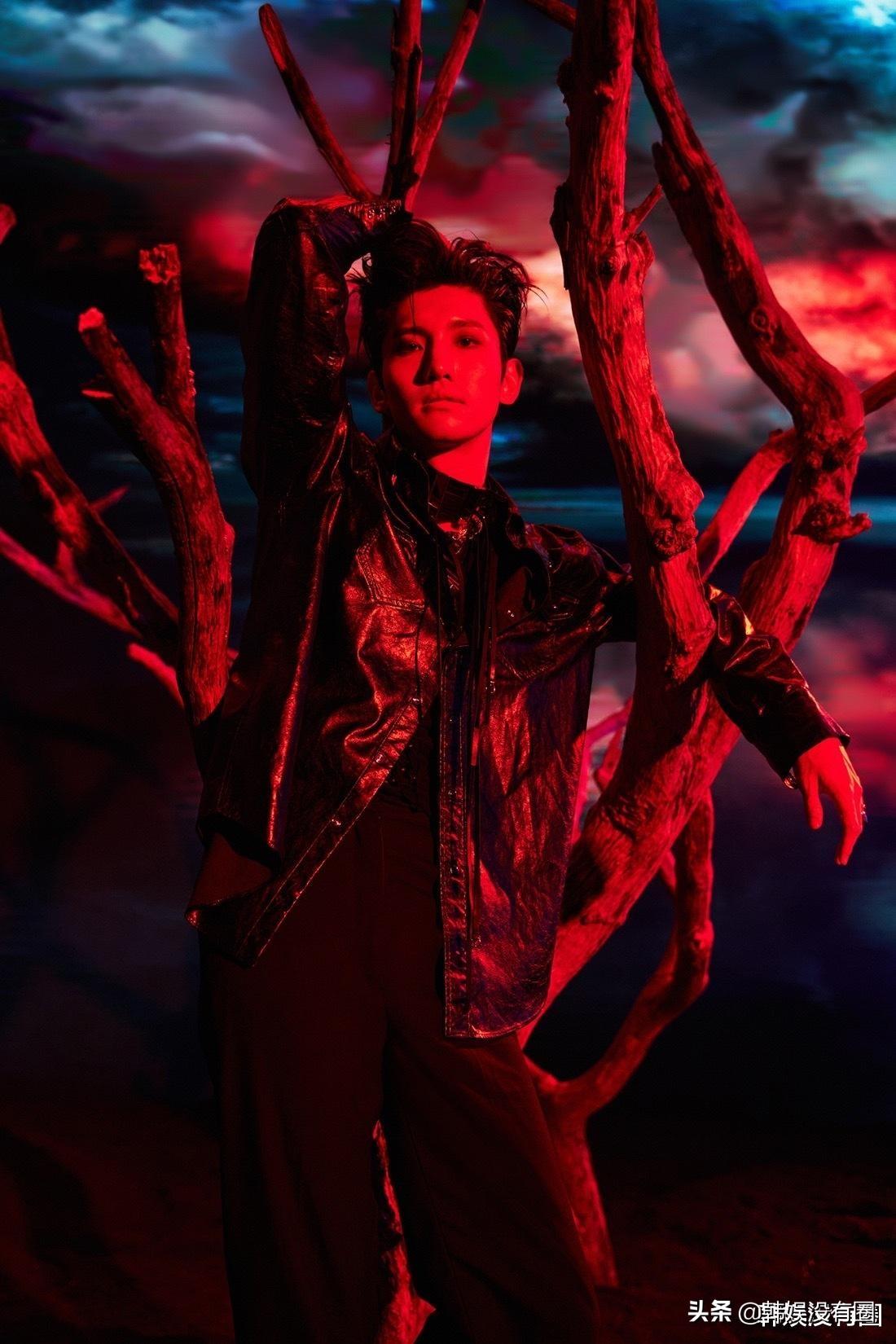 東方神起最新音樂(lè)專(zhuān)輯，音樂(lè)的力量與情感交融的盛宴