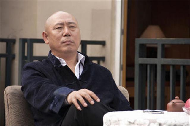 李成儒，從舞臺到熒屏的自信蛻變與成就感滿滿之路