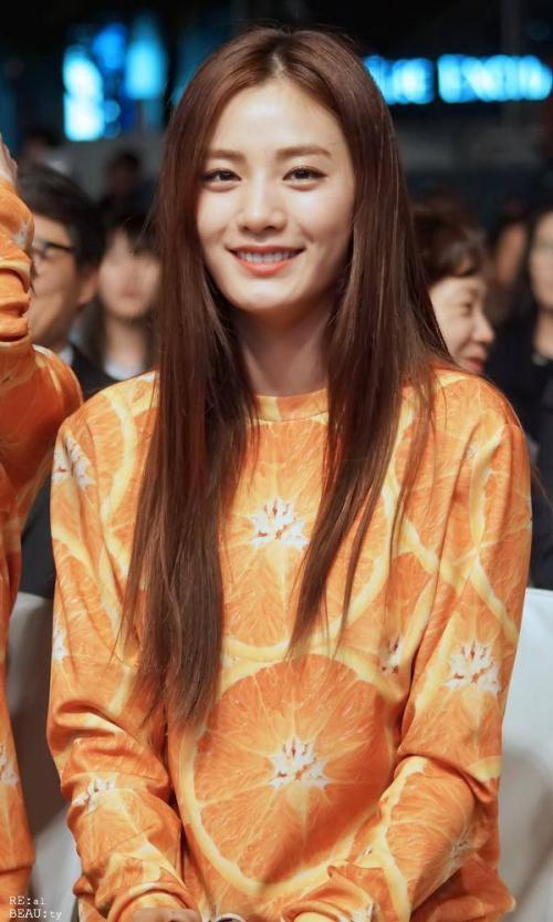 韓國女明星的心靈之旅，自然美景探尋與內(nèi)心平靜的追尋