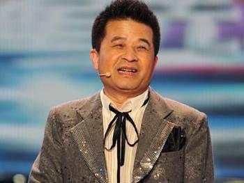 央視老畢最新動態(tài)揭秘，小巷深處的特色小店探秘之旅