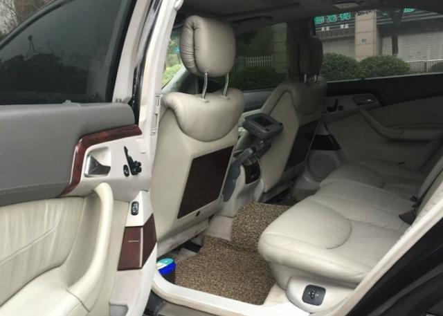 豪華與科技的完美融合，最新款大奔重磅登場(chǎng)