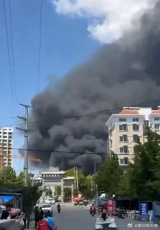 煙臺大火最新動態(tài)，力量與希望的展現(xiàn)——變化中的自信與成就感