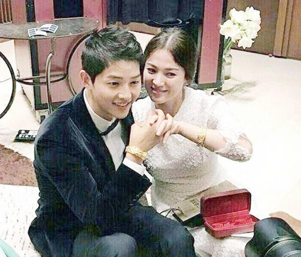 宋慧喬與宋仲基的最新動態(tài)，明星情侶變遷引發(fā)公眾關(guān)注熱議