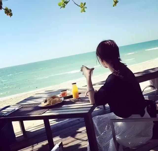 時尚選擇背后的多元解讀，最新頭像背影引領(lǐng)潮流趨勢