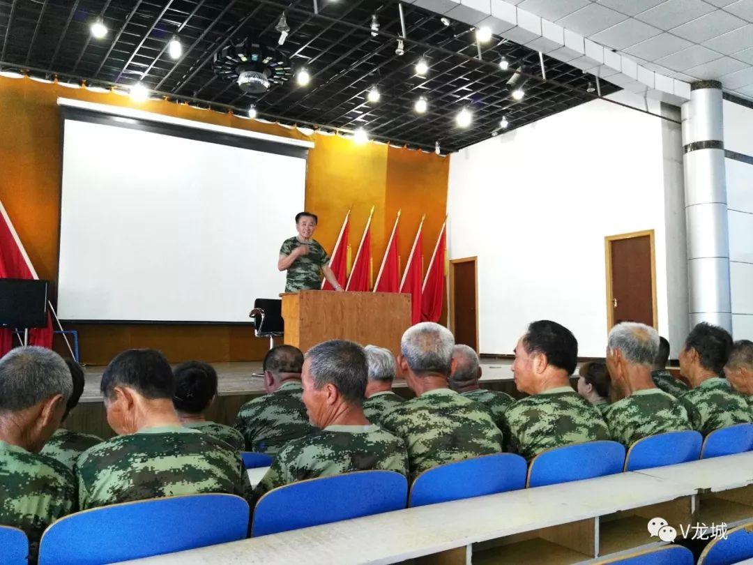 小巷深處的軍迷天堂，最新軍情新聞揭秘