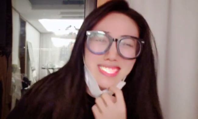 小董最新潮流風采揭秘，引領潮流魅力無限！