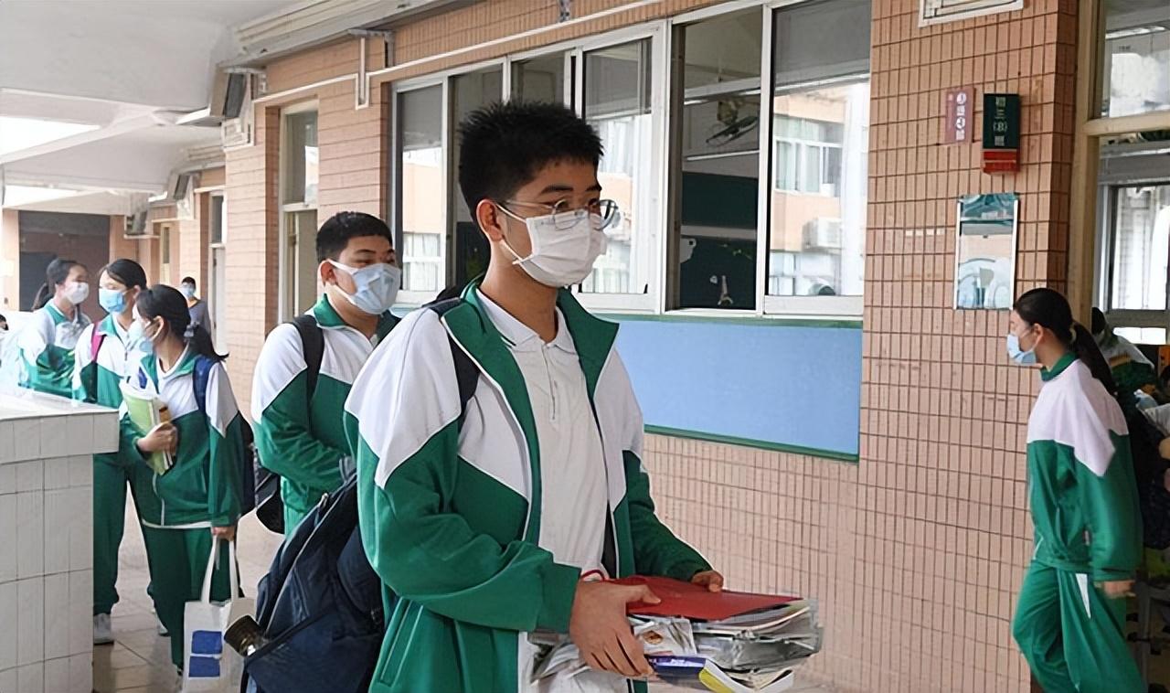 最新暴雨通知，科技智能守護安全，生活無憂預警通知