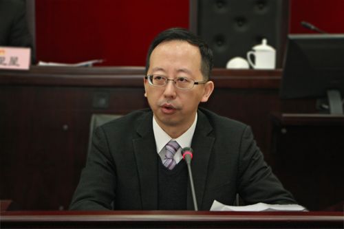 松江區(qū)長引領(lǐng)科技革新，打造未來生活新篇章啟航